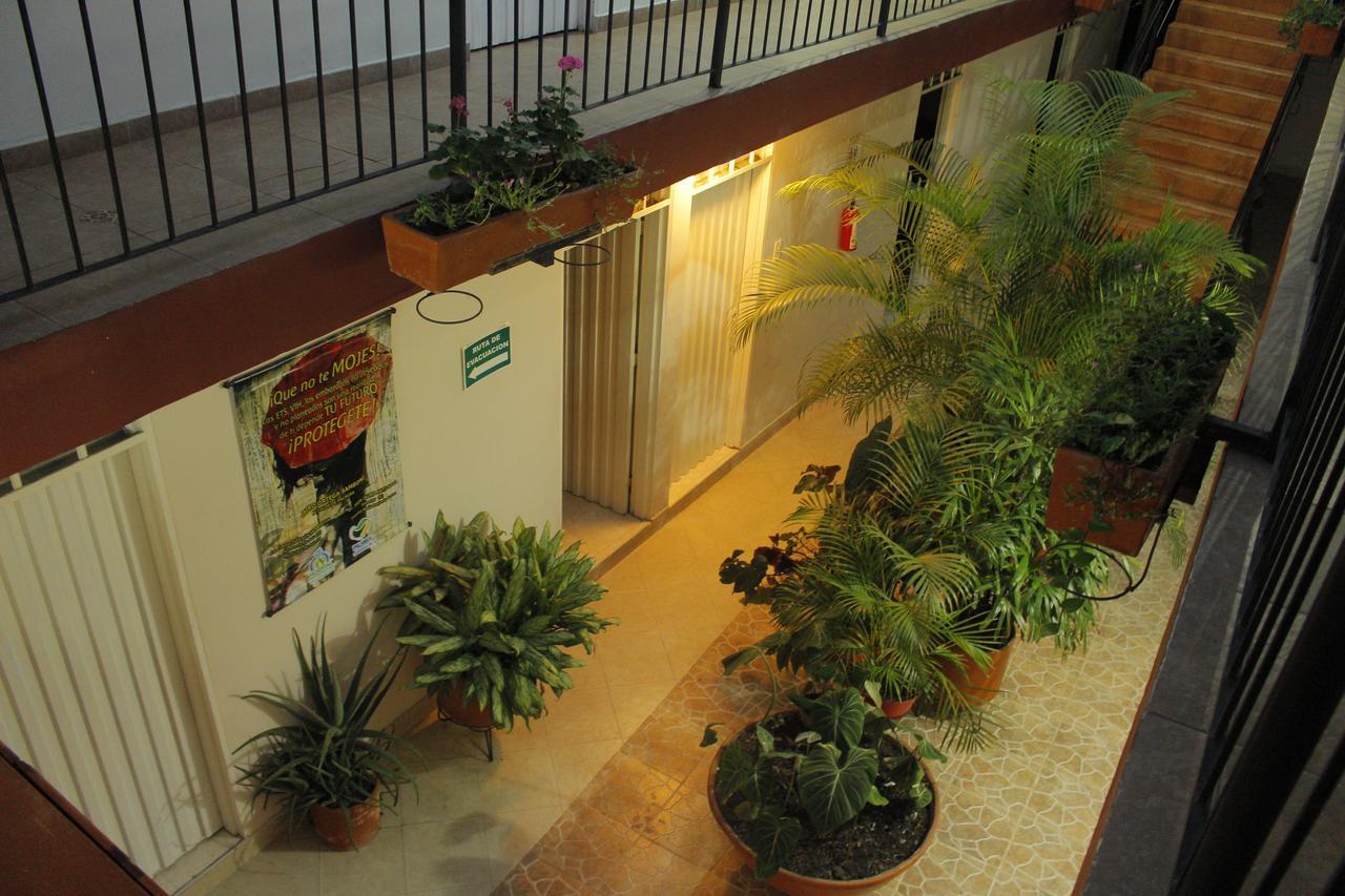 Hotel Pacifico Cerca Al Aeropuerto Palmira  Esterno foto