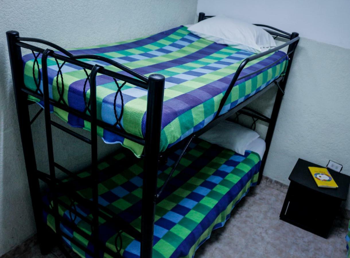 Hotel Pacifico Cerca Al Aeropuerto Palmira  Esterno foto